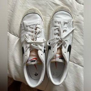 Nike low blazers